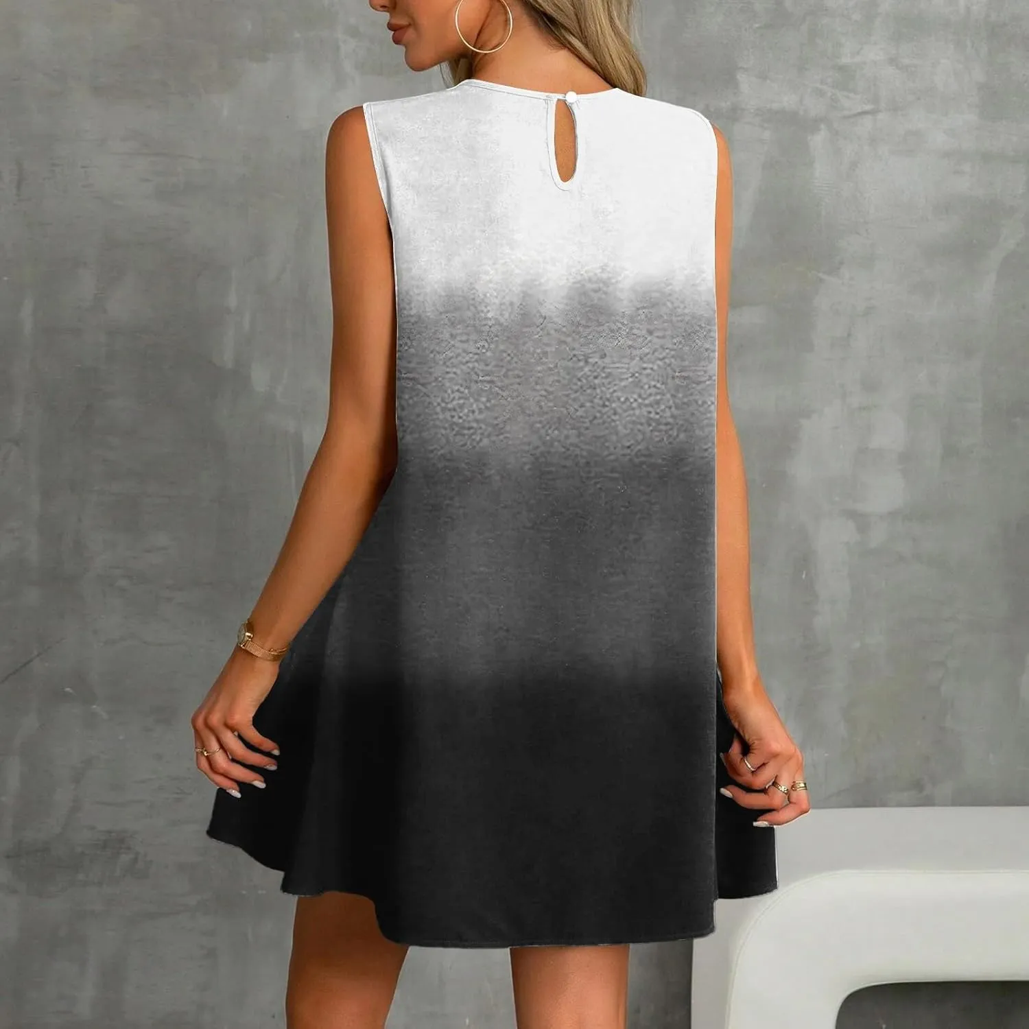 Summer Dresses for Women 2025 Beach Vacation Spring Clothes Sleeveless Round Neck Casual Sun Dress