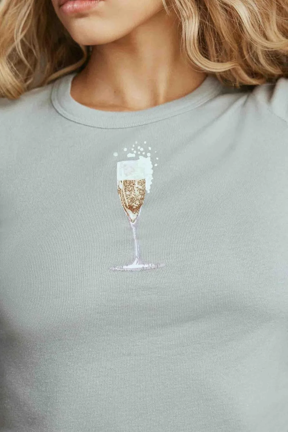 Women Y2k Baby Tees Cute Graphic Short Sleeve Crop Top Vintage Print Crop Shirt Aesthetic Crop Tee Top 00s Streetwear