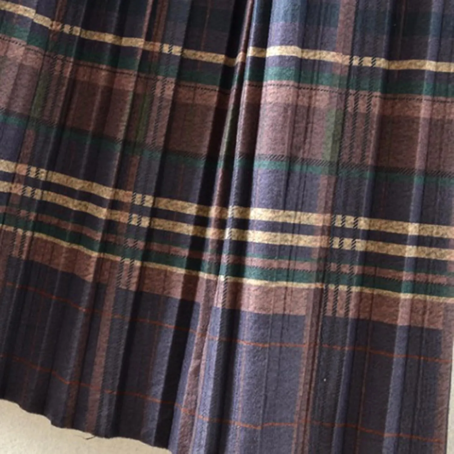 Womens Long Plaid Wool Skirt A line Flared Pleat Wool Tartan Skirt Winter Fall Warm High Elastic Waist Maxi Skirts